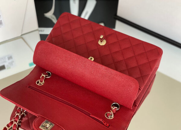 Chanel Classic Flapbag Gold Hardware 26cm Red - Image 2