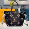 Louis Vuitton Neverfull MM Tote Bag 32cm Monogram Jungle Canvas Spring/Summer Collection M44676, Black - Image 2