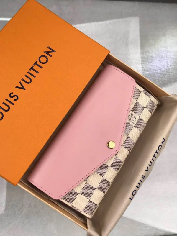 Damier Azur Calfskin Pochette Felicie Eau De Rose