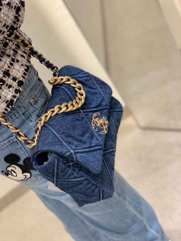 Chanel 19 Flap Bag 26cm Goatskin Leather Spring/Summer Act 1 Collection, Blue Jean - Image 15