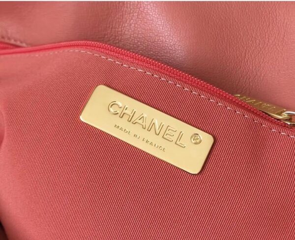 Chanel 19 Flap Bag 26cm Goatskin Leather Spring/Summer Act 1 Collection, Salmon Pink - Image 9