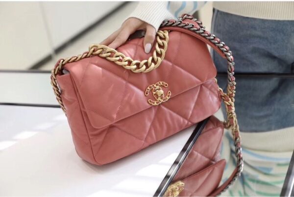 Chanel 19 Flap Bag 26cm Goatskin Leather Spring/Summer Act 1 Collection, Salmon Pink - Image 27