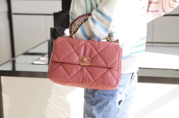 Chanel 19 Flap Bag 26cm Goatskin Leather Spring/Summer Act 1 Collection, Salmon Pink - Image 28