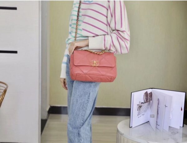 Chanel 19 Flap Bag 26cm Goatskin Leather Spring/Summer Act 1 Collection, Salmon Pink - Image 38