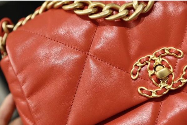 Chanel 19 Flap Bag 26cm Goatskin Leather Spring/Summer Act 1 Collection, Red - Image 6
