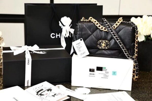 Chanel 19 Flap Bag 26cm Goatskin Leather Spring/Summer Act 1 Collection, Black - Image 5