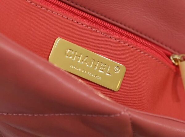 Chanel 19 Flap Bag 26cm Goatskin Leather Spring/Summer Act 1 Collection, Rose Pink - Image 11