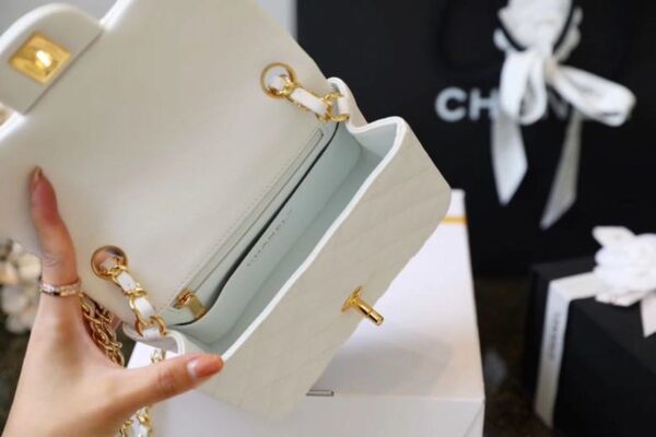 Chanel Classic Mini Flap Bag 17cm Gold Hardware Caviar Leather Spring/Summer Collection White - Image 9