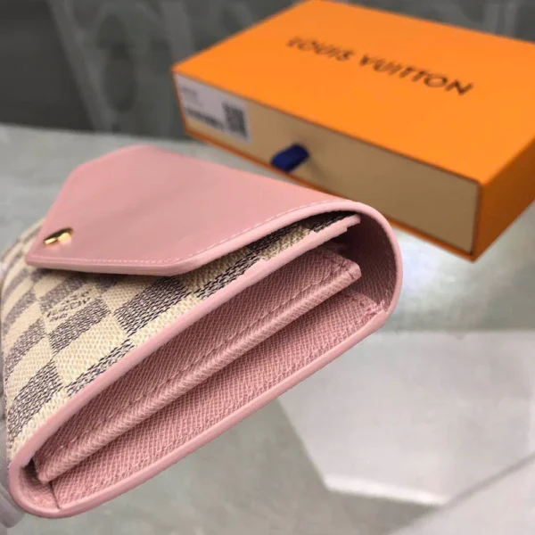 Damier Azur Calfskin Pochette Felicie Eau De Rose - Image 8