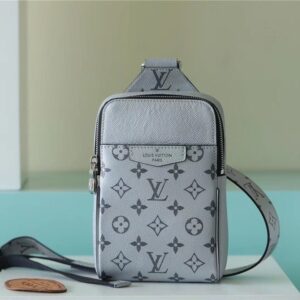 Louis Vuitton Outdoor Sling Bag 21cm