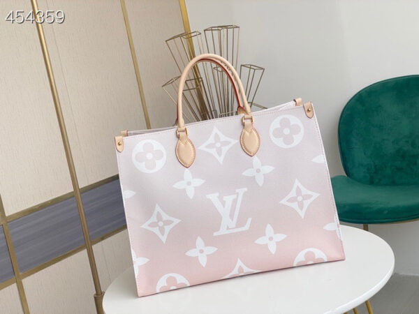 Louis Vuitton OnTheGo GM Bag 42cm Monogram Canvas Spring/Summer Collection M57640 Mist