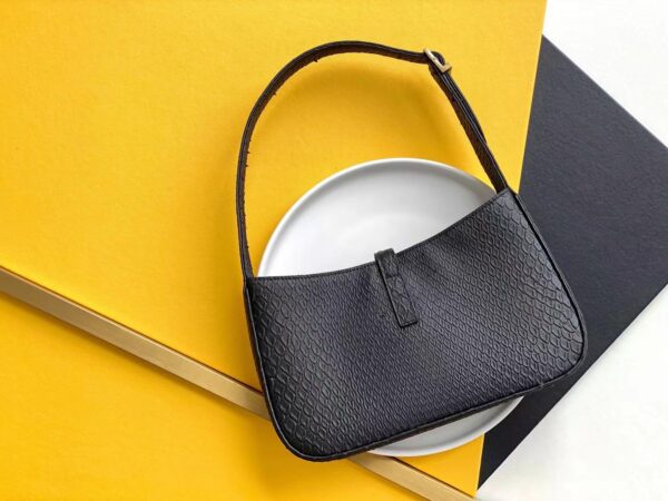 Saint Laurent LE5A7 Hobo Bag 25cm - Image 2