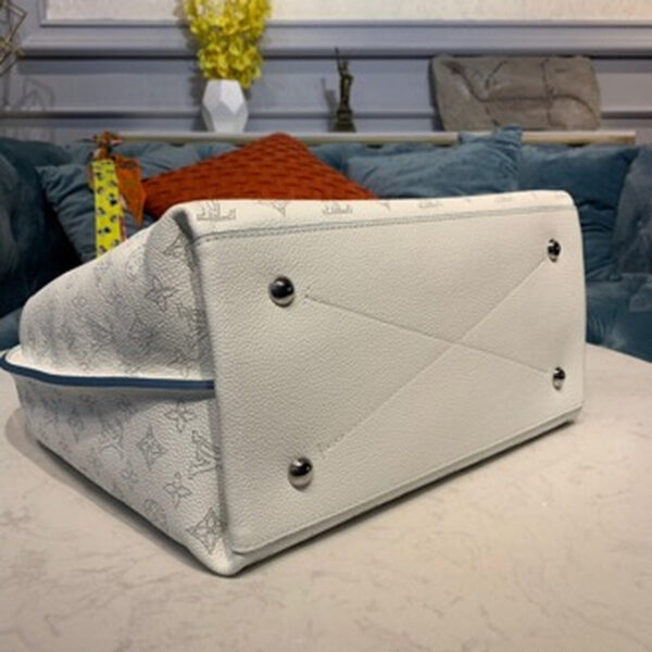Louis Vuitton Carmel Mahina Bag 40cm Mahina Calf Leather Canvas Spring/Summer Collection M53188, White - Image 6