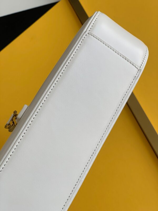 Saint Laurent LE5A7 Hobo Bag 25cm - Image 4