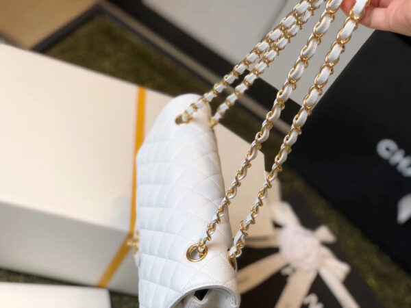 Chanel Classic Medium Flapbag Gold Hardware 26cm White - Image 8