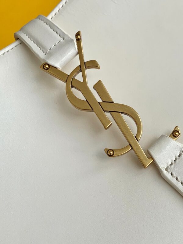 Saint Laurent LE5A7 Hobo Bag 25cm - Image 6