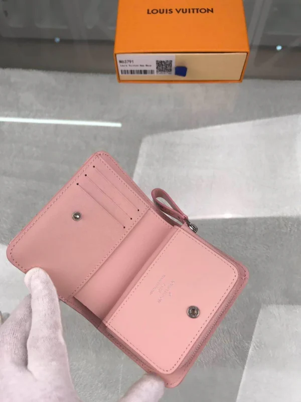 New Wave Pink - Image 5