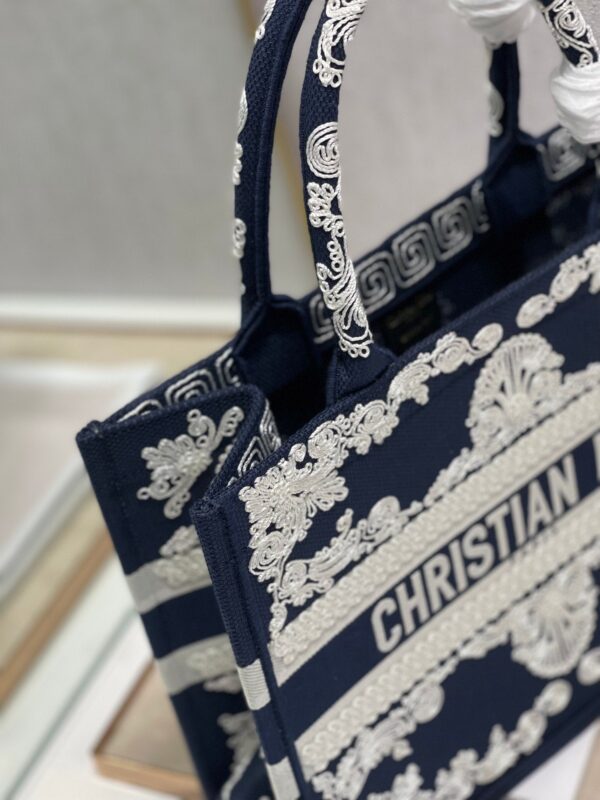 Christina Dior Medium Book Tote Bag 36cm Black - Image 6