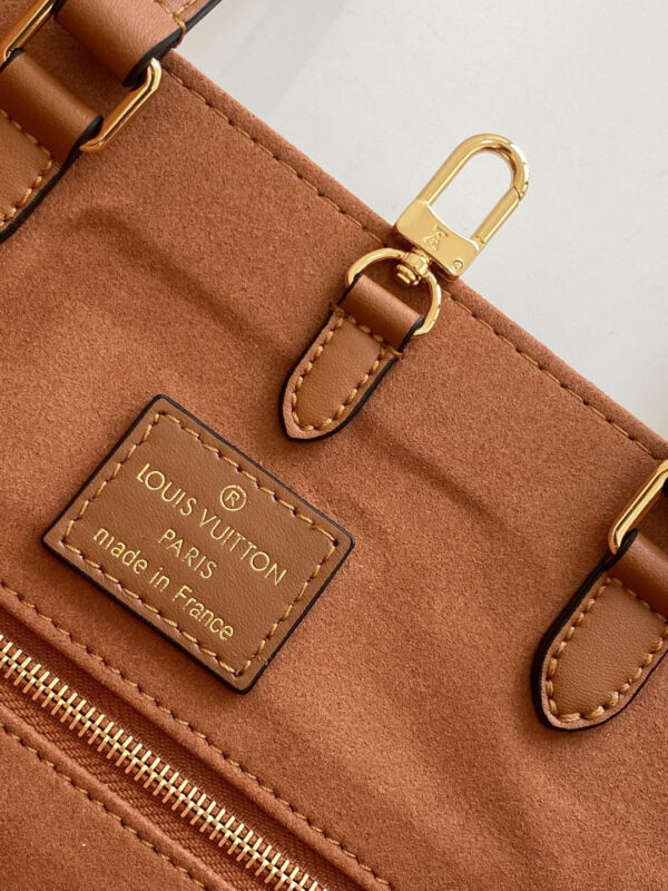 Louis Vuitton M45595 Onthego MM 35cm Brown - Image 5