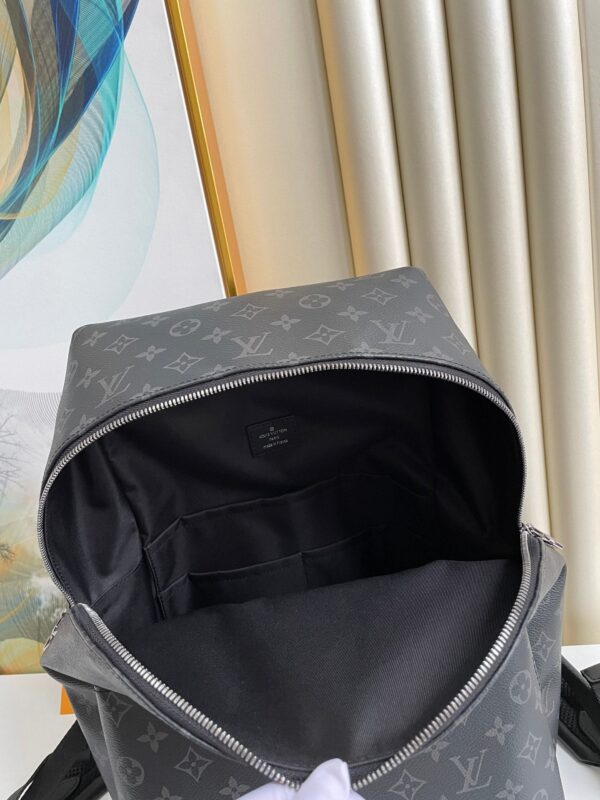 Louis Vuitton Discovery Backpack PM 40cm - Image 5