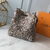 Louis Vuitton NeoNoe Bucket Bag 26cm White - Image 4