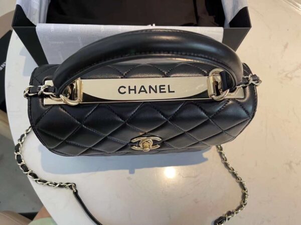 Chanel Classic Flap Bag Gold Hardware 25cm Black - Image 2