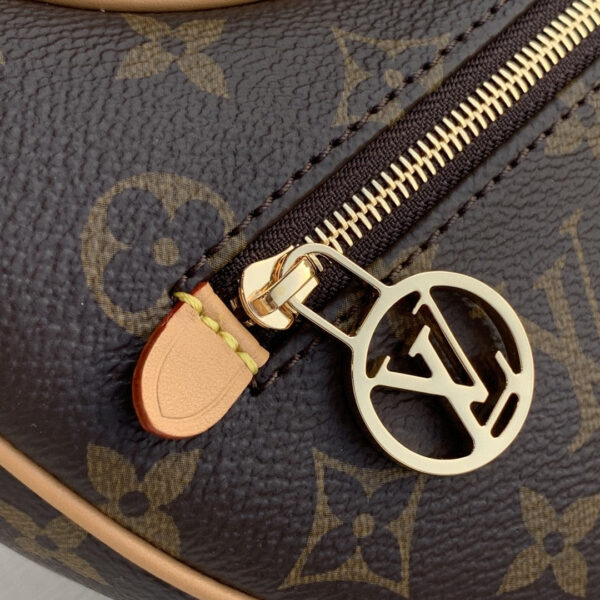 Louis Vuitton M81098 Loop 24cm Brown - Image 2