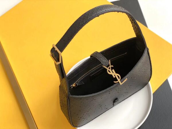 Saint Laurent LE5A7 Hobo Bag 25cm - Image 6