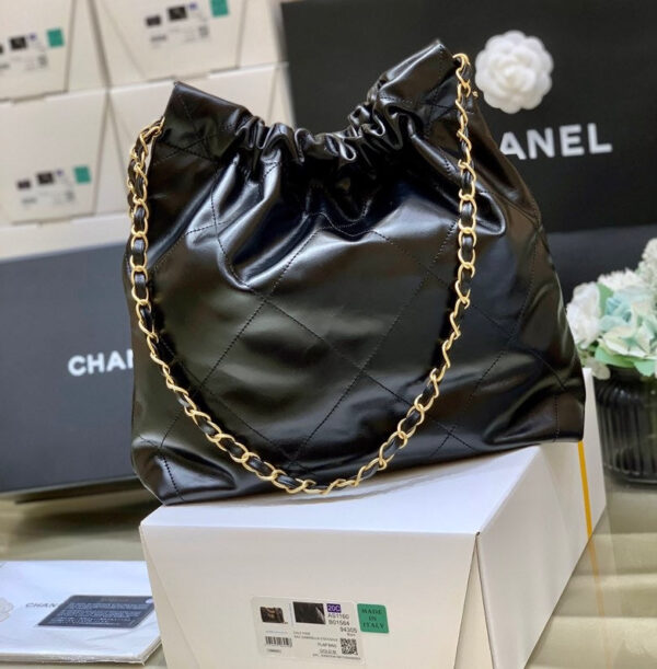 Chanel 22 Large Handbag 37cm Black - Image 6
