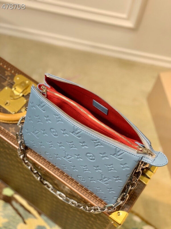 Louis Vuitton Coussin PM Bag 26cm Monogram Embossed Puffy Lambskin Leather Spring/Summer Collection M57793 Light Blue - Image 7