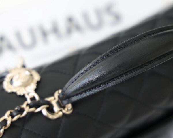 Chanel Mini Flapbag With Top Handle AS2431 20cm Black - Image 8