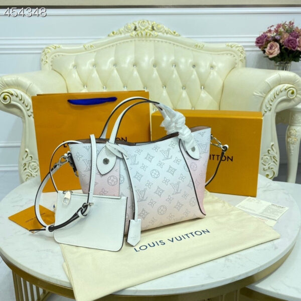 Louis Vuitton Hina PM Bag 22cm Mahina Calfskin Leather Spring/Summer Collection M57858 Gradient Pink - Image 8