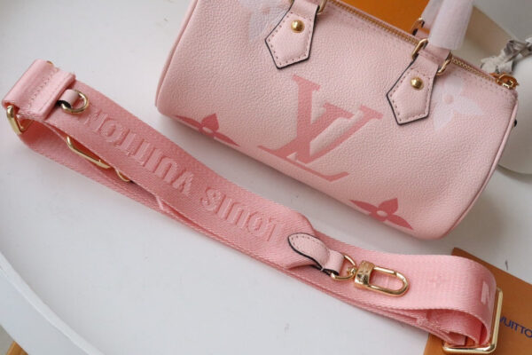 Louis Vuitton Monogram 20cm Pink - Image 4