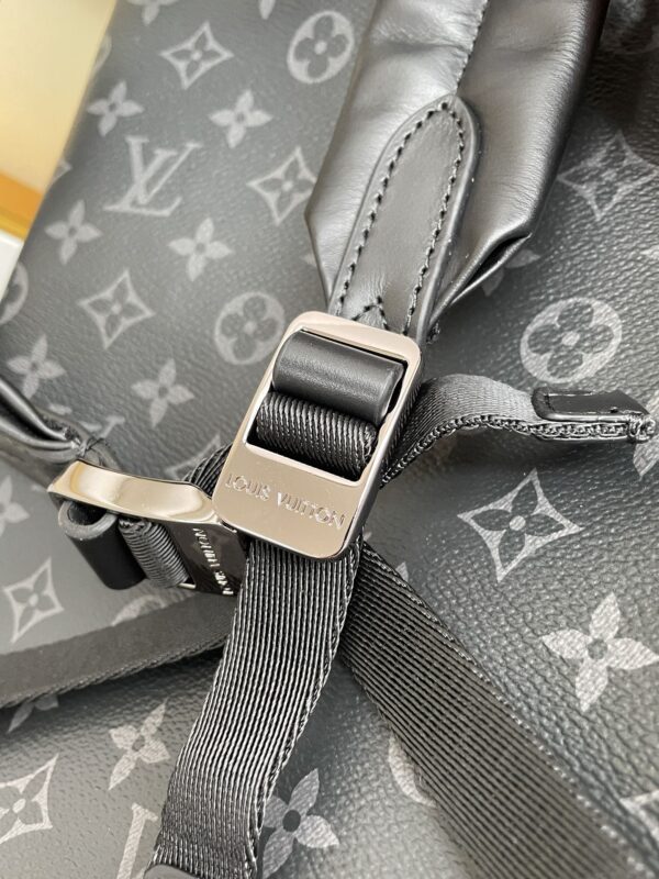 Louis Vuitton Discovery Backpack PM 40cm - Image 3