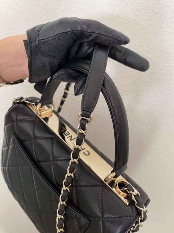 Chanel Classic Flap Bag Gold Hardware 25cm Black - Image 7