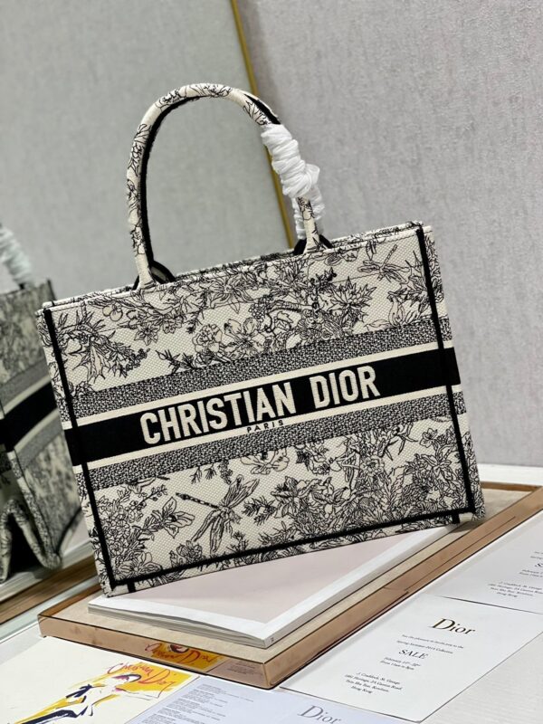 Christina Dior Medium Book Tote Bag 36cm Black/White - Image 8