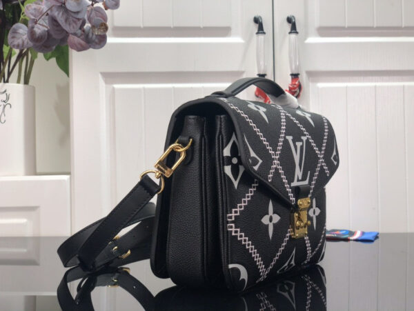 Louis Vuitton M46028 Pochette Metis 25cm Black - Image 8
