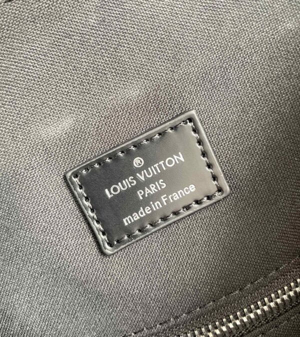 Louis Vuitton Christopher PM 44cm - Image 8