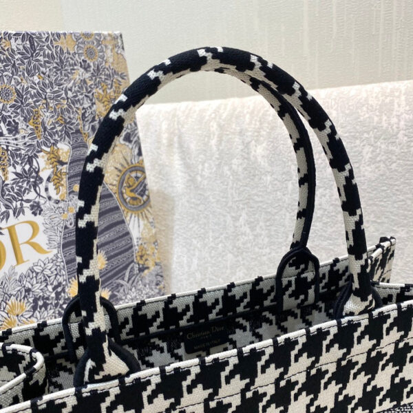 Christina Dior Medium Book Tote Bag 36cm Black - Image 9