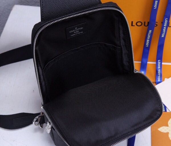 Louis Vuitton Avenue Sling Bag 32cm Taiga Leather Spring/Summer Collection M30443 Black - Image 3